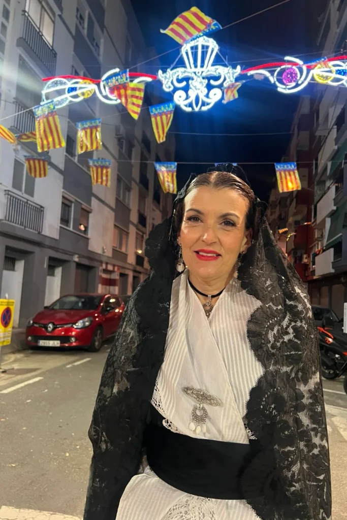 maquillaje fallera valencia en aire libre